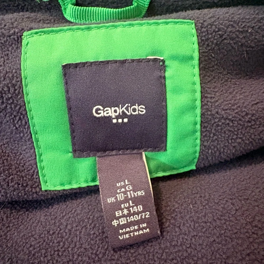 GAP KIDS Green Puffer Vest. Size L 10-11 Years.